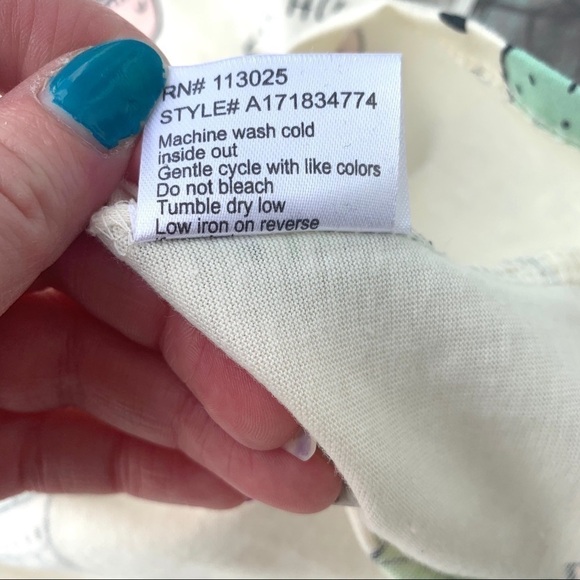 Vibe N’ Happy Cactus Southwestern Desert Cropped Graphic T-Shirt Small NWT - Picture 10 of 15